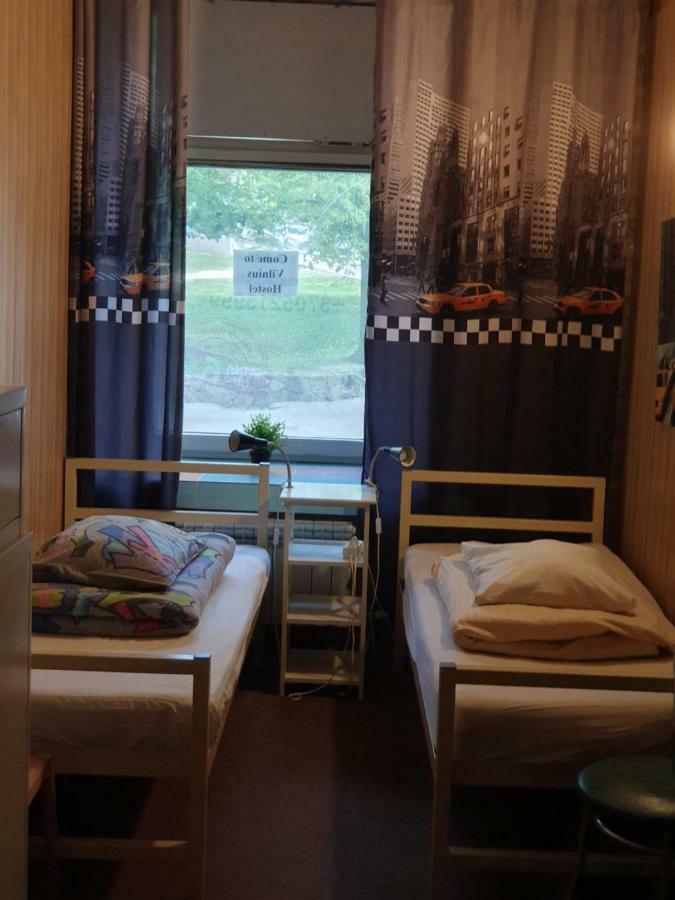 Come To Vilnius Hostel Self Check In Bagian luar foto